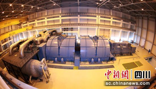 “华龙一号”全球首堆树模工程福清核电汽轮发电机组。。。。。。。long8 供图