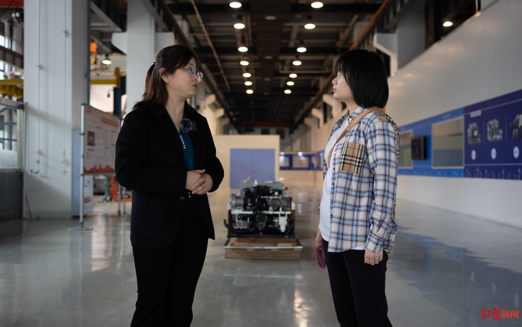 与成都，，，，，，，向未来 | 成都首批“工业建圈强链人才妄想”入选者董娜：12年轻春，，，，，，，同“城”生长